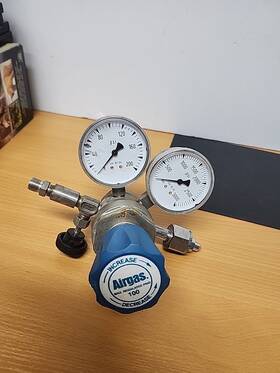 Y12-244d Airgas 2 Stage Brass Gas Regulator