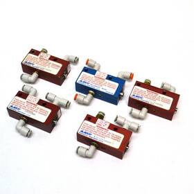 301201 Aladco Lot Of 5 1/8 Inch Nptf Nu-check Pneumatic Valve 4 With -bspp