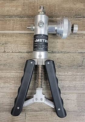 T-975 Ametek Pneumatic Hand Pump -27 Inhg To 580 Psi -91 Bar 40