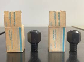 1106d Ashcroft Inch Lot Of 2 - 1/2 Npt Male Pulsation Dampener Part #