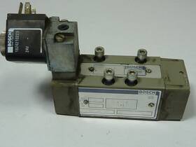 0-820-024-002 Bosch Directional Control Valve 24v Used