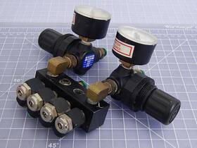 Tb10-125-4 Boston Gear Pneumadyne En42120 Lot Of 2 Regulators With Manifold T10070