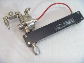 3001151 Cryotek Eng Flow Meter Air Pressure Reducer Instruments As Is