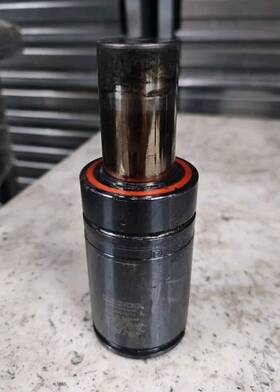 U.1200.050.to Dadco 1200.050 Nitrogen Gas Spring - 5 Available Clean And Tested