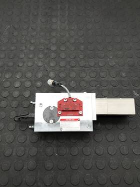 82p30-320b831 De-sta-co 82p30 320b831 Pneumatic Power Clamp With Safety Switch Used