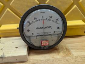 2300-250 Dwyer 4 Inch #2300-250 Pa Magnehelic Gauge - 0-125 Untested