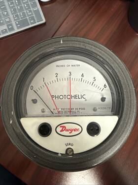 A3006-tp Dwyer Photohelic Pressure Gauge 0-6 Inch Wc