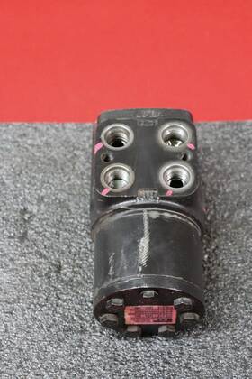 213-4051-002 Eaton 607601784096 Hydraulic Steering Motor 213-1094-002 Char Lynn Gs16400at