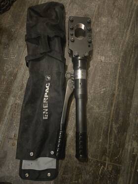 Wmc-2000 Enerpac Self-contained Hydraulic Cutters With Carring Case
