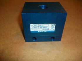 3427 Festo Os-1/2 Shuttle Valve Used