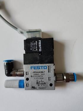 Cpe10-m1bh-5l-m5 Festo Cpe10-m1bh- Pneumatic Servo Valve Msze-3-24dc Free Shipping