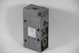 Mch-5-1 Festo Mch-5-1/2 10350 S Solenoid Valve 145psi - Used