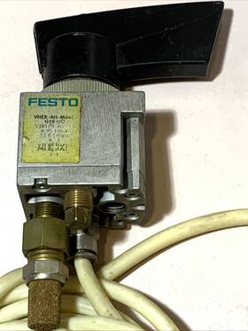 Vher-ah-m04c-g18-ud Festo Vherahm04cg18ud 538179 Hand Lever Valve 25 Free Shi