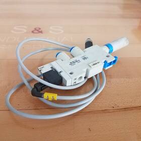 Vn-10-l-t3-pq2-vq2-ro1-b Festo Vacuum Generator 0.95mm Nozzle With 3 Pin Cable