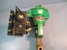 Fs3582-1 Fisher Controls 513gs Used Control Actuator Positioner Gauges