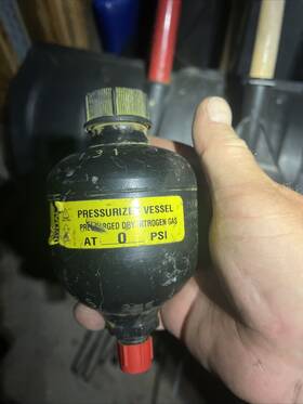 3920534 Hydac 3920534/663 Pressurized Vessel Precharged Dry Nitrogen Gas At 0psi