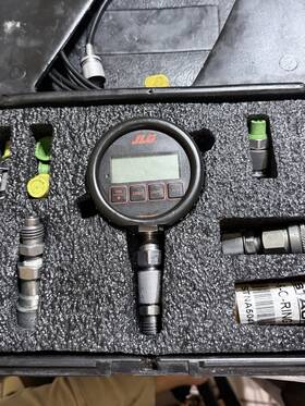 700000101 Jlg Hydraulic Pressure Tester
