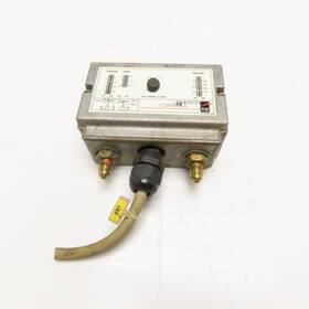 P78mcb-9303 Johnson Controls Pressure Control Switch 1-400psi 6-30bar