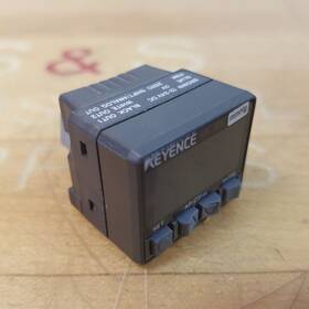 Ap-c31w Keyence Pressure Sensor Control Digital Display 12-24 Vdc. - Used