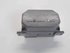 10970-4 Leeds & Northrup And Electro-pneumatic Converter