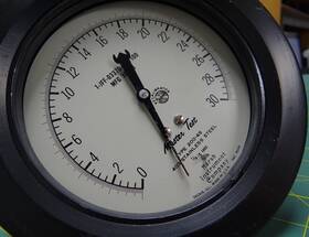 38508 Marsh Missing Window Instrument Co. 4 1/2 Inch Master Test Gauge 30psi 1/4 Npt Lbm