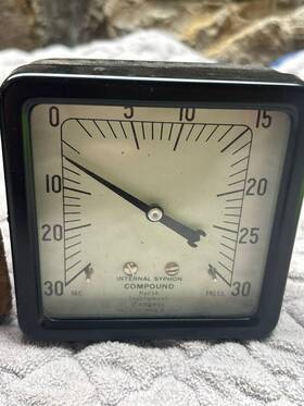 W0405 Marsh Instrument Internal Syphon Compound Gauge 30 Vac/30 Psi Vintage