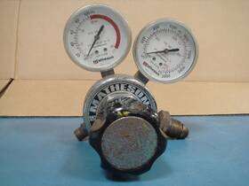 63-3142 Matheson 63-3106 And Gas Regulator With Two Gauges