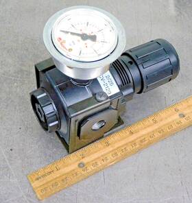 R73g-2gk-rfn Norgren Pneumatic Pressure Regulator 300 Psig 20 Bar 175 F 1/4 Inch Npt