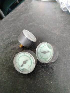 Numatics 214-194 3 Liquid Filled Gauges Working Perfect