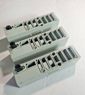 I63rs100z2j016w00 Numatics I63/162rs1z2jn16w00 Manifolds Lot Of 3