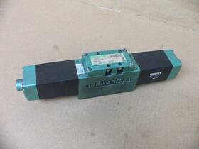 I12ss400m000061 Numatics Is05599/11 Numatic Solenoid Valve 24vdc