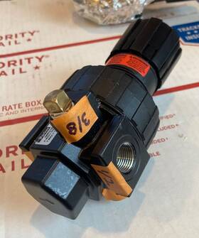06r218ac Parker 250psi Pneumatic Regulator