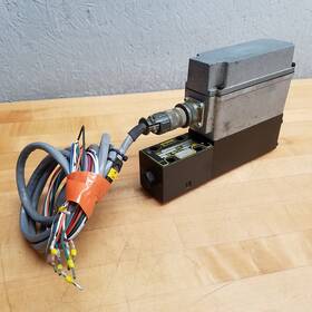 D1fhe50mcnbj0030 Parker Hydraulic Servo Valve 24vdc 2.0 Amps. - Used
