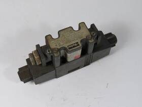 D1vw1c56y-70 Parker Hydraulic Valve 110/120v 50/60hz Used