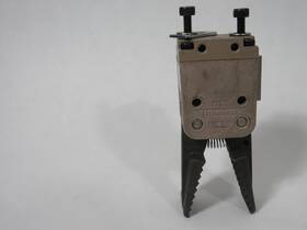 Hc20-bpx Pisco Harmo Angular Pneumatic Gripper 0.2-0.6 Mpa Used