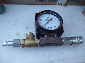 2-71-r-40-i Rcm 1/2-71-r-40-i Gauge 0-40 Psi Nsnp. Cleaned And Tested