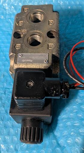 L732c116biob010 Rexroth R933000010 Hydraulic Directional Control Valve 6 Ports