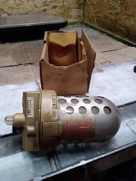 5111a4008 Ross Lubricator