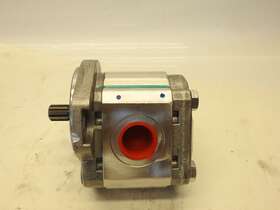 Wp09a-1b100l03fa-102n Roxford New Concentric Gear Pump Wp09a 1b100l03fa 102n
