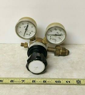 1sb60-590-4t Scott-marrin Inc Brass Regulator Model With Gauges Used