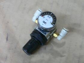 Ar10-m5bg Smc Pneumatic Regulator With Guage