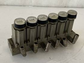 Arm2000 Smc Set Of 6 Pneumatic Regulator Valves And Manifold With Gauges