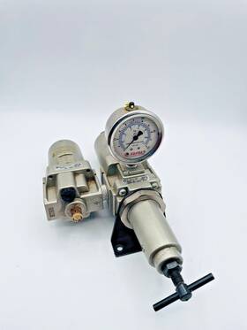 Aw40-n04b-2z-x470 Smc Filter Regulator 125 Psi And Al40-n04-2z Lubricator 1/2 Inch Npt