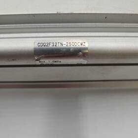 Cdq2f32tn-250dcmz Smc Cq2-z Cylinder Compact With Mounting Plates