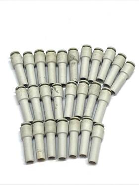 Kq2r04-08a Smc Plug-in Reducer 4mm Tube - 8mm One-touch Fitting Lot Of 25