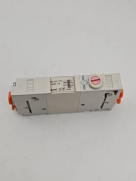 Vq1000-fpg-n7n7-d Smc / Vq1000fpgn7n7d Used