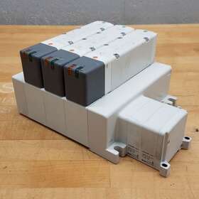 Vvw1000w-130a-1 Smc Vqc5201-51 3 Pneumatic Assembly With Valves And 2 - Used