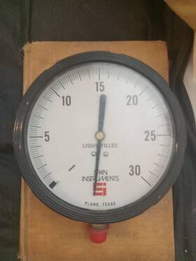 4d018 Span Instruments 4 1/2 Inch Liquid Filled Pressure Gauge 0-1500 Psi Lower Connection