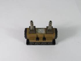 2.5-10bar Sperry Vickers Uvt25/36p Pneumatic Valve Used