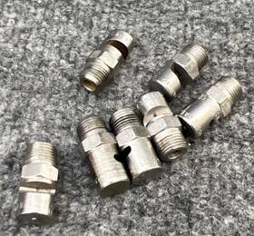 8kss10 Spraying Systems Lot Of 7 - 1/8kss10 Stainless Steel V Jet Spray Head Used